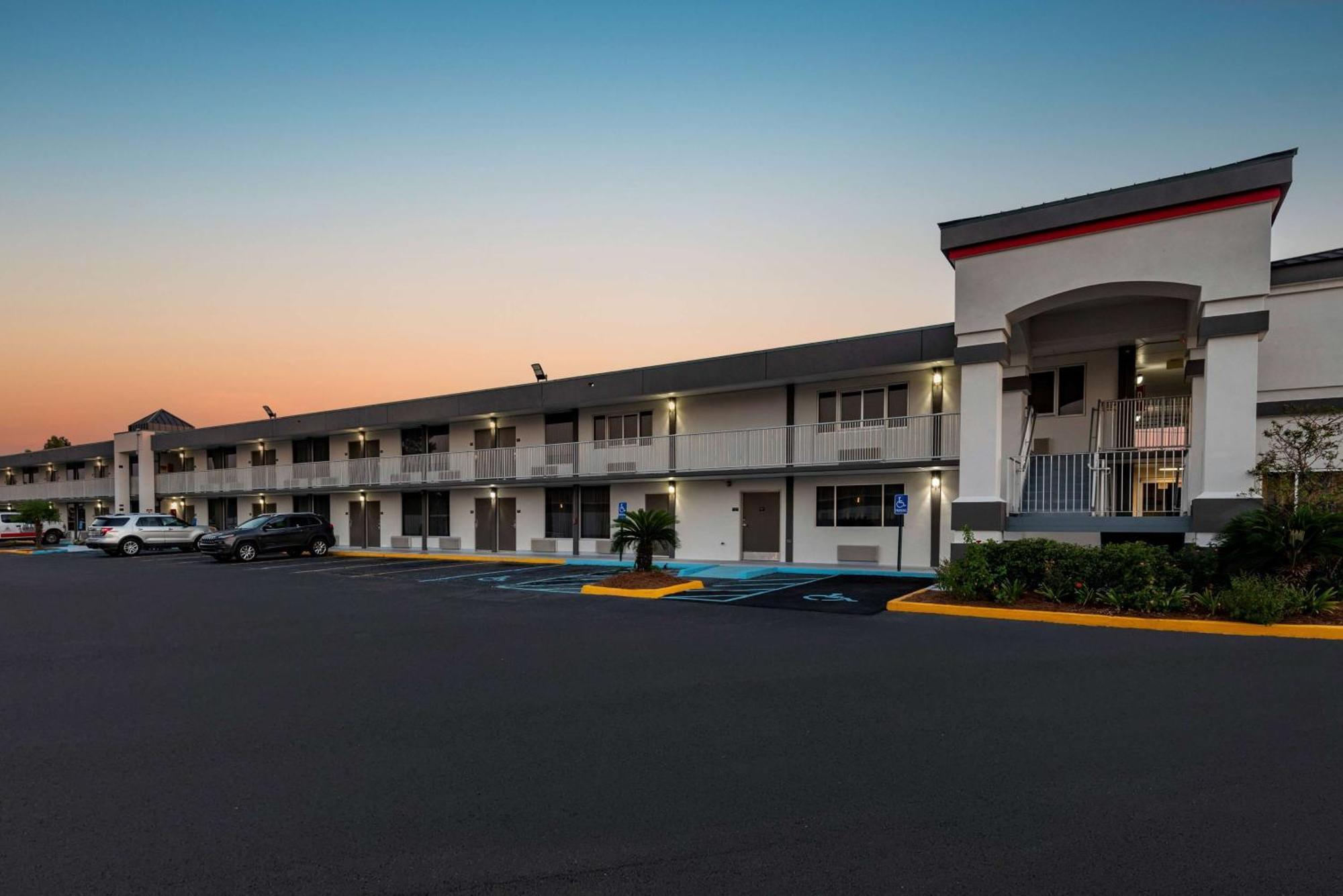 Super 8 By Wyndham Baton Rouge/I-10 Motel Prairieville Dış mekan fotoğraf